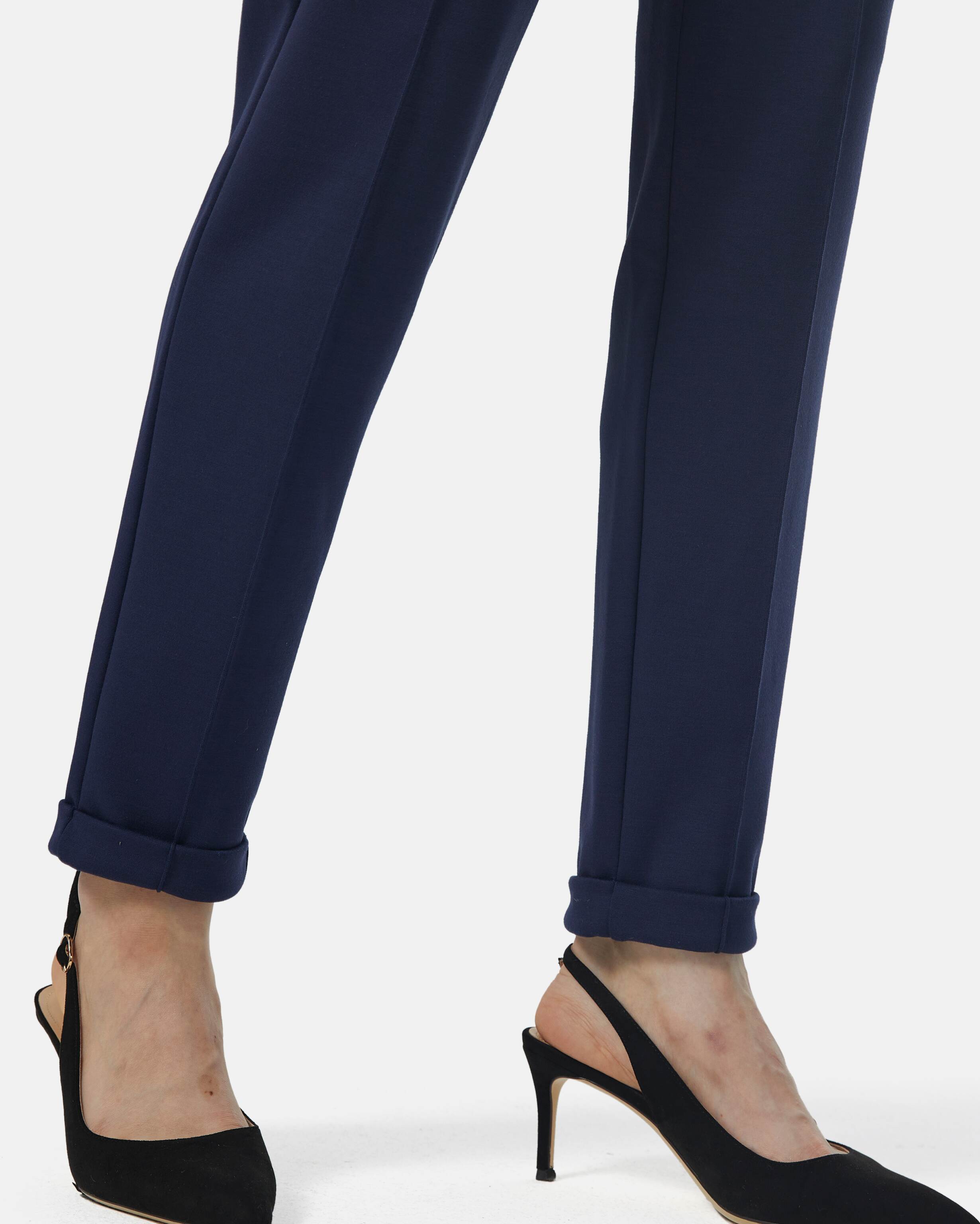 Navy blue skinny pants